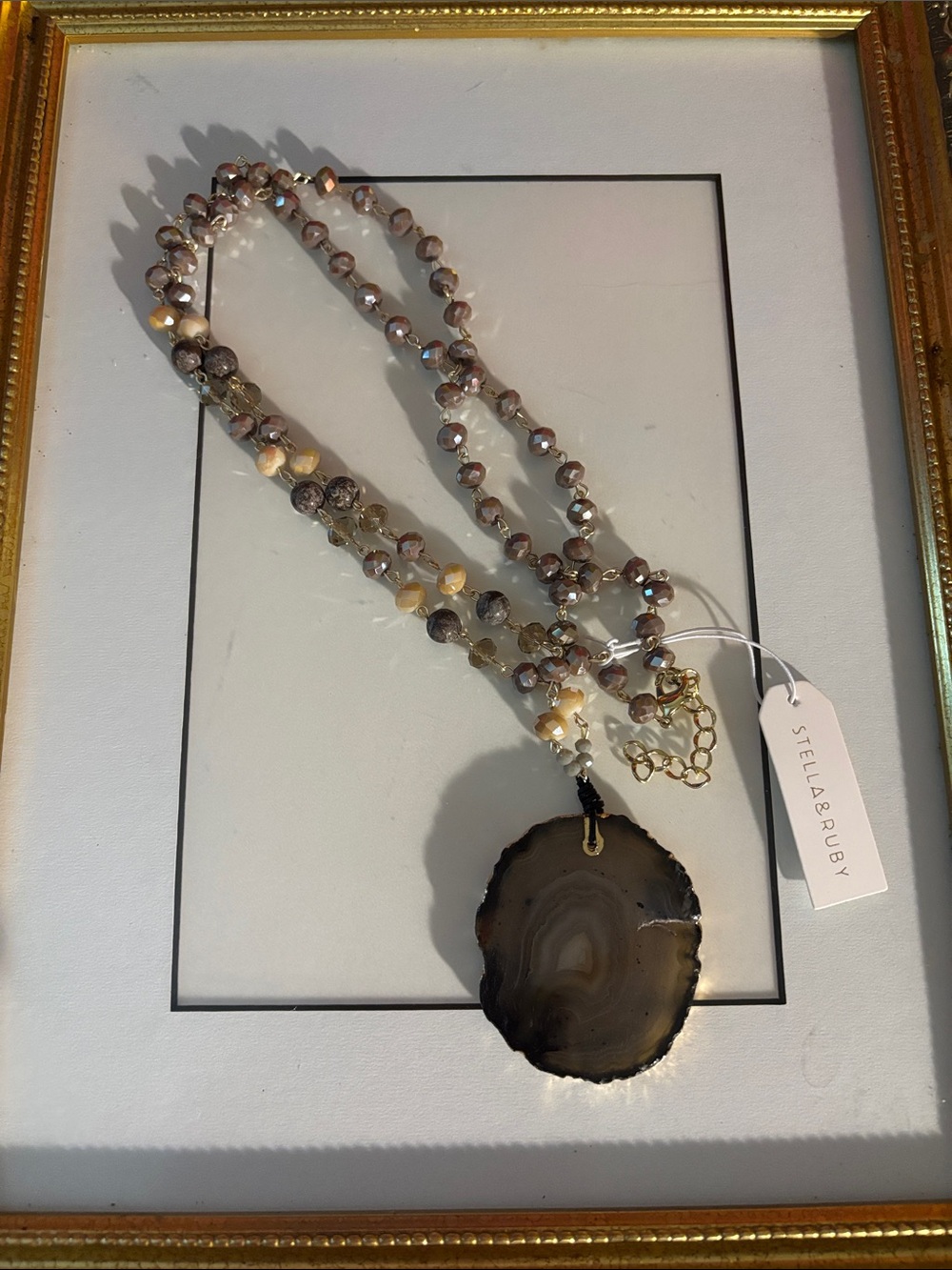 Stella & Ruby brown Agate Pendant Beaded Necklace